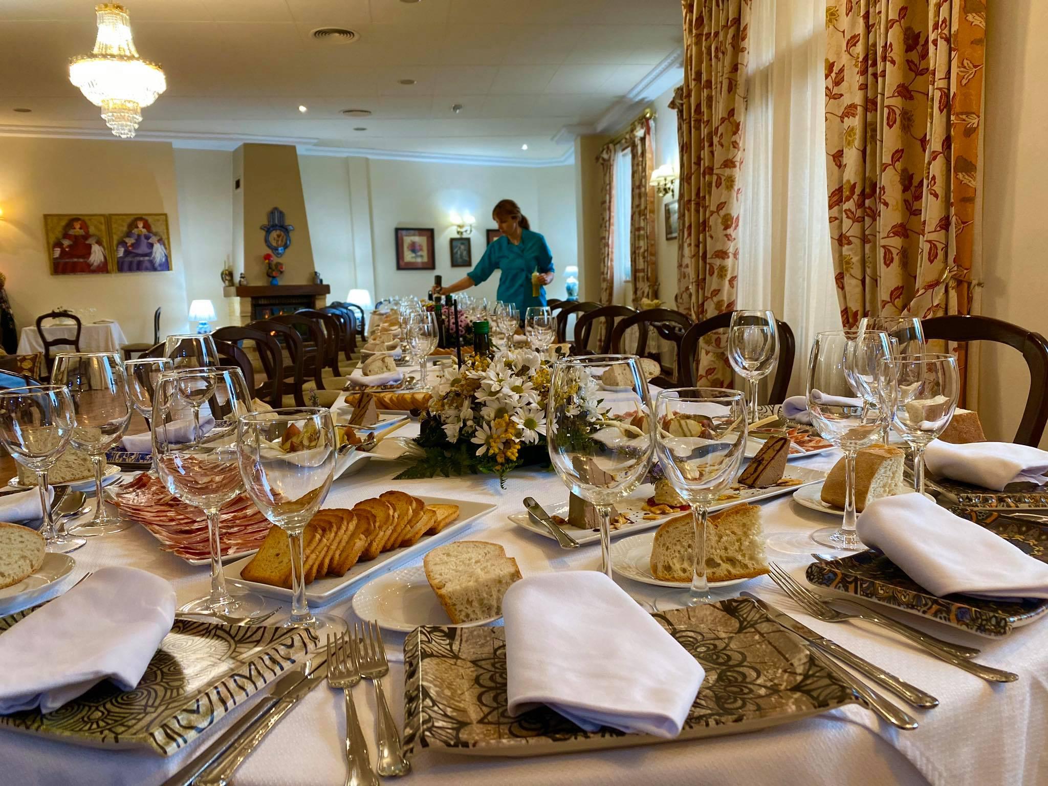 Hotel El Curro Burunchel Екстериор снимка