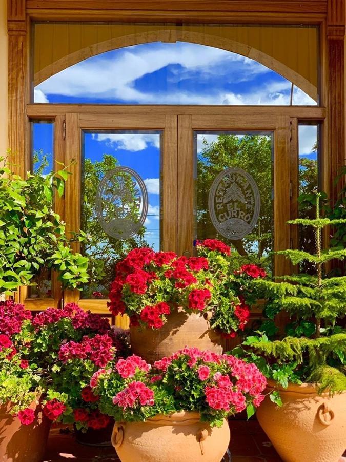 Hotel El Curro Burunchel Екстериор снимка