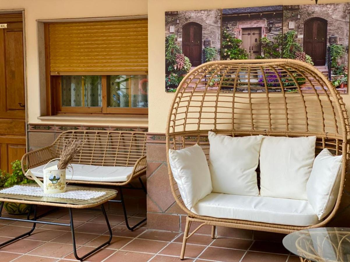 Hotel El Curro Burunchel Екстериор снимка