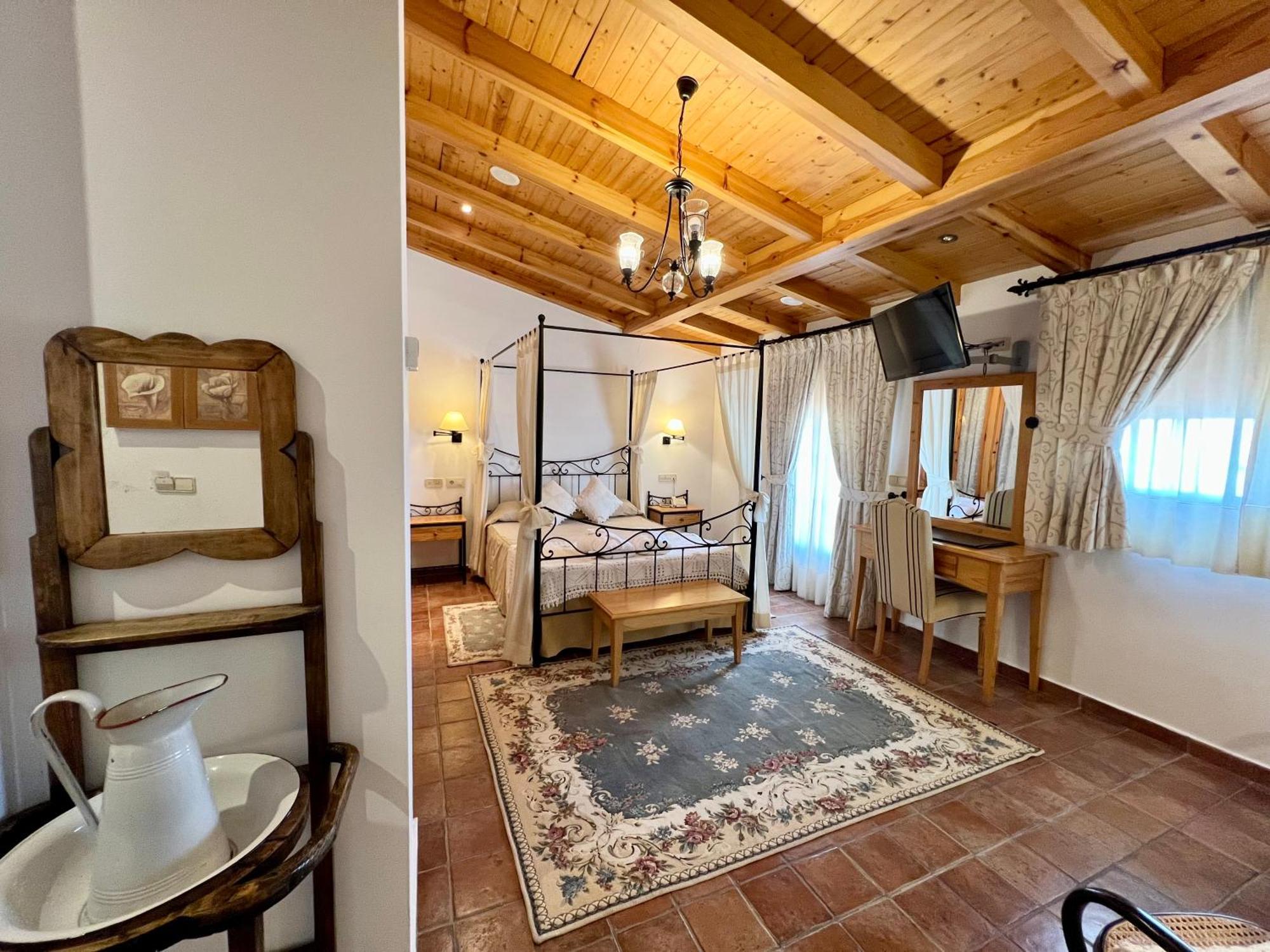 Hotel El Curro Burunchel Екстериор снимка