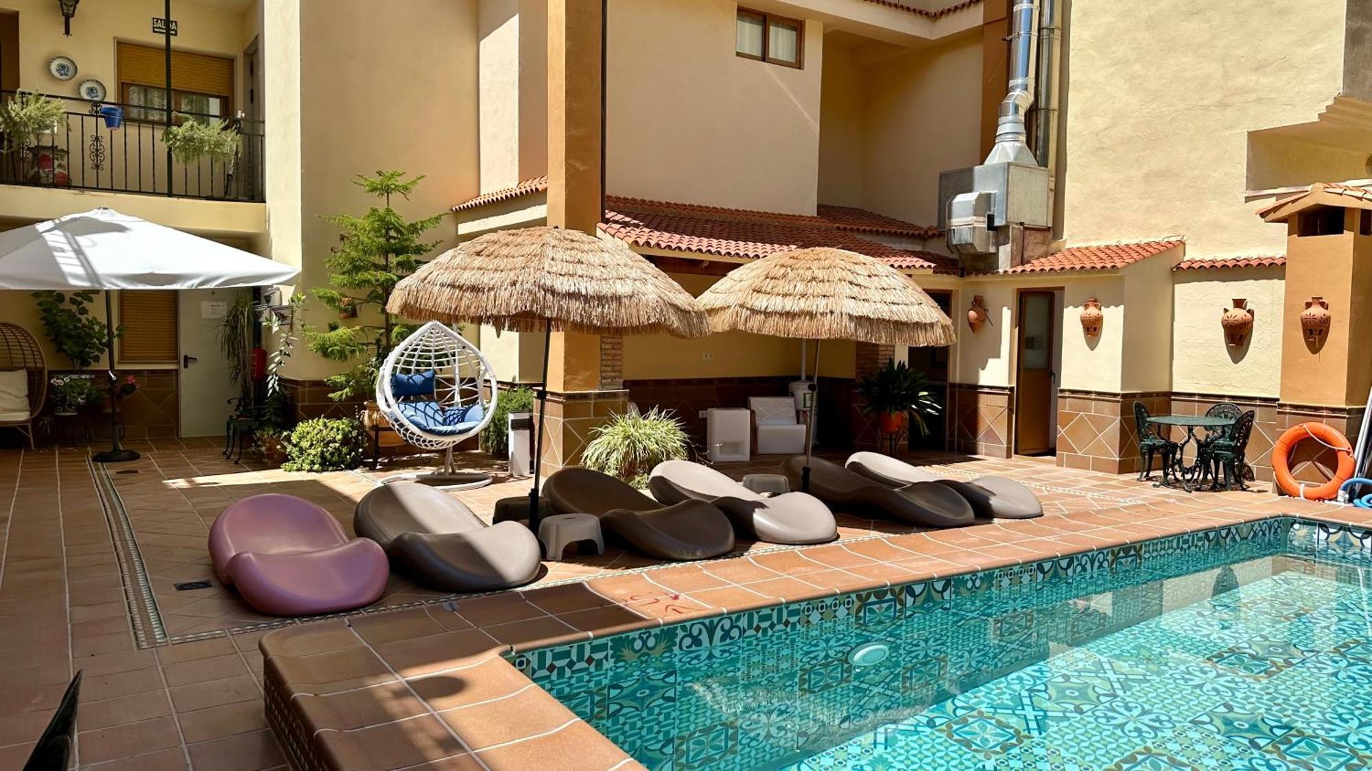 Hotel El Curro Burunchel Екстериор снимка